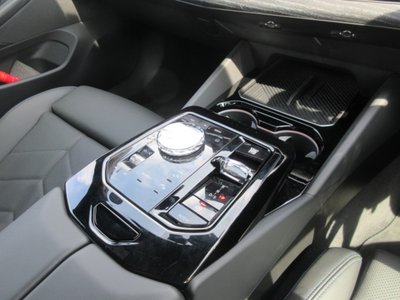2026 BMW 5 SERIES TOURING thumbnail 26