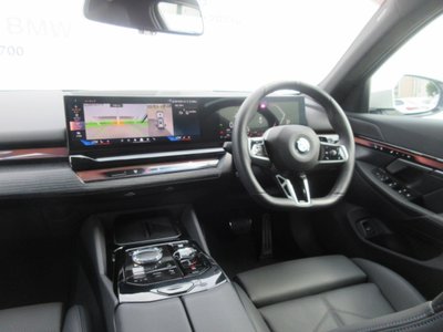 2026 BMW 5 SERIES TOURING thumbnail 28