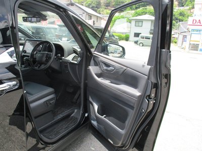 2025 Toyota ALPHARD — фото 29