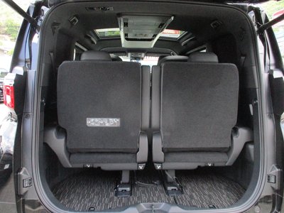 2025 Toyota ALPHARD — фото 26