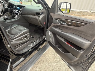صورة مصغرة 25 لـ 2016 Cadillac ESCALADE
