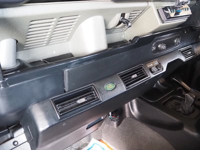 1999 LAND Rover DEFENDER — миниатюра 29
