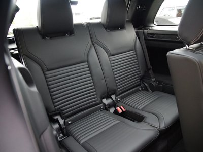 2023 LAND Rover DISCOVERY thumbnail 43