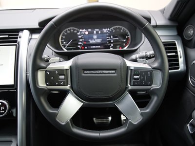 2023 LAND Rover DISCOVERY photo 15