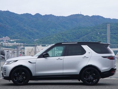 2023 LAND Rover DISCOVERY photo 10