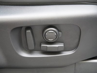 2023 LAND Rover DISCOVERY photo 13