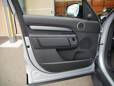 2023 LAND Rover DISCOVERY thumbnail 49