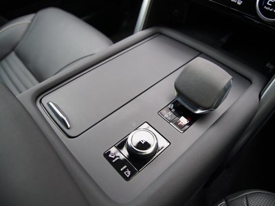 2023 LAND Rover DISCOVERY thumbnail 29