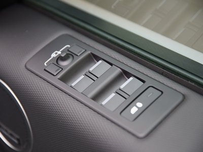 2023 LAND Rover DISCOVERY thumbnail 38