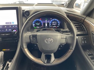 2024 Toyota ALPHARD — фото 17
