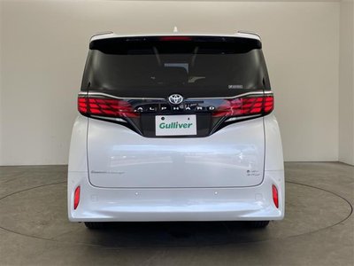 2024 Toyota ALPHARD — фото 5