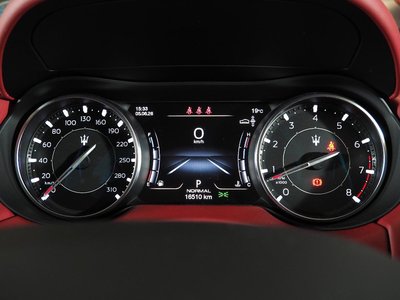 2023 Maserati LEVANTE — фото 12