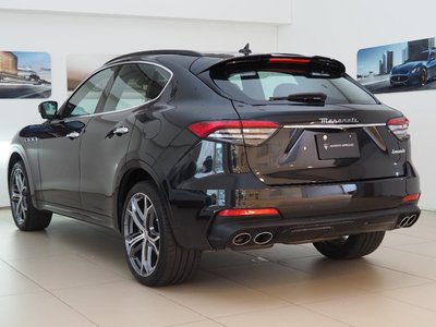 2023 Maserati LEVANTE — фото 4