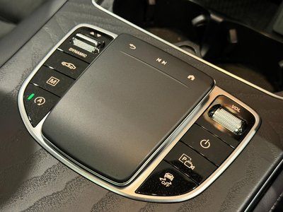 2020 Mercedes-BENZ GLC thumbnail 46