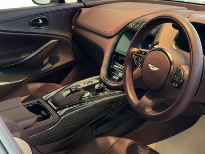 2026 Aston Martin DBX 缩略图 5