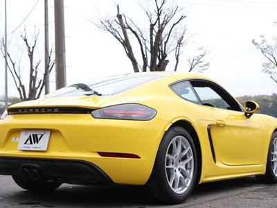 صورة 10 لـ 2016 Porsche 718