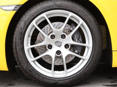 صورة 21 لـ 2016 Porsche 718