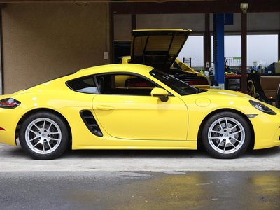 صورة 37 لـ 2016 Porsche 718