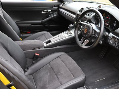 صورة 4 لـ 2016 Porsche 718