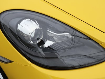 صورة 27 لـ 2016 Porsche 718