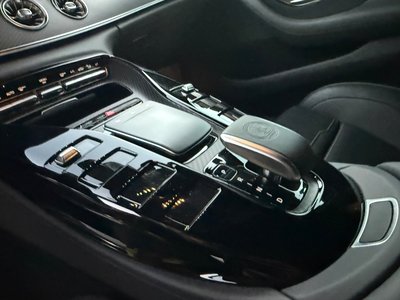 صورة 15 لـ 2019 Mercedes-BENZ GT AMG