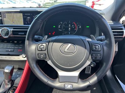 2022 Lexus RC — фото 10