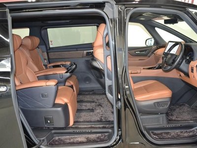 صورة 32 لـ 2023 Toyota VELLFIRE