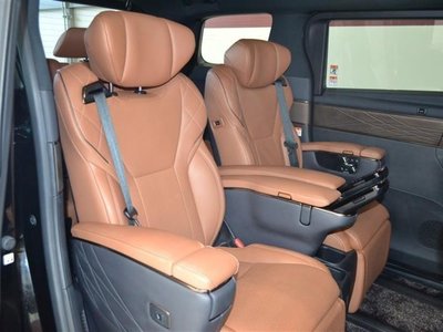 صورة 31 لـ 2023 Toyota VELLFIRE