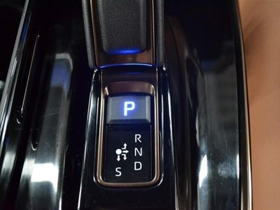 صورة 47 لـ 2023 Toyota VELLFIRE