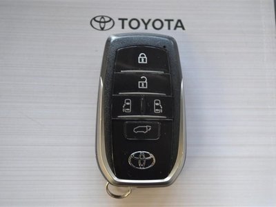 صورة 75 لـ 2023 Toyota VELLFIRE