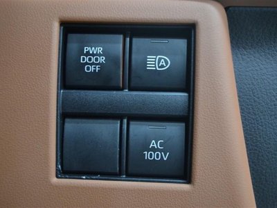صورة 49 لـ 2023 Toyota VELLFIRE