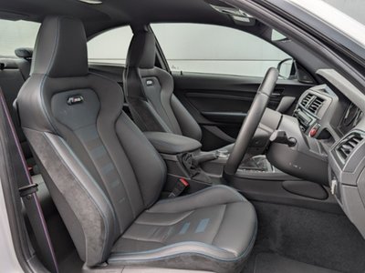 صورة 11 لـ 2019 BMW M2 COMPETITION