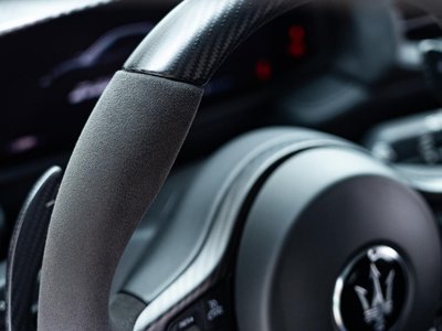 صورة 35 لـ 2022 Maserati MC20