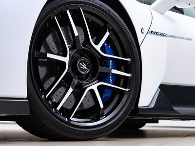 صورة 6 لـ 2022 Maserati MC20