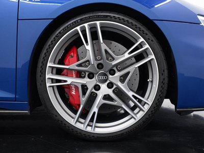 2019 AUDI R8 photo 5
