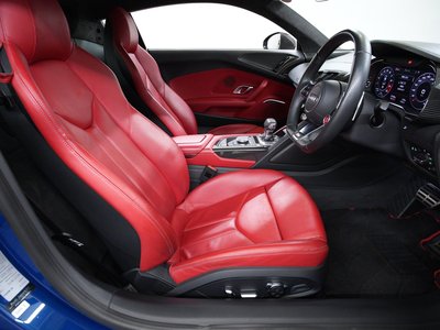 2019 AUDI R8 photo 2