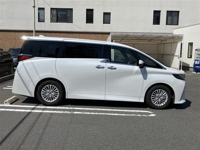 2025 Toyota ALPHARD 照片 8