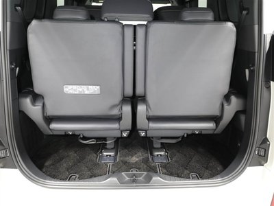 صورة 21 لـ 2023 Toyota VELLFIRE