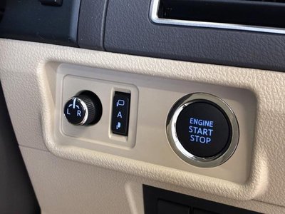 صورة 31 لـ 2023 Toyota LAND CRUISER PRADO