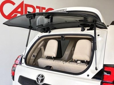 صورة 17 لـ 2023 Toyota LAND CRUISER PRADO