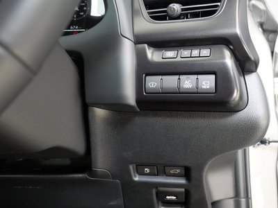 2025 Lexus UX — миниатюра 13