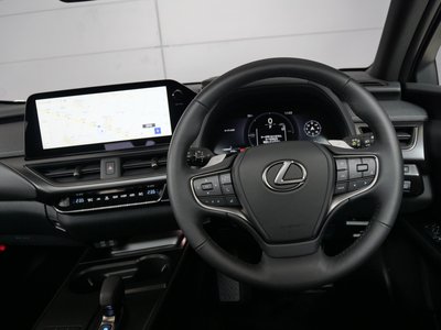 2025 Lexus UX — миниатюра 6