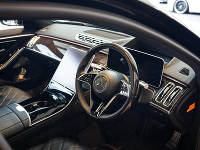 2021 Mercedes-BENZ S-CLASS photo 3