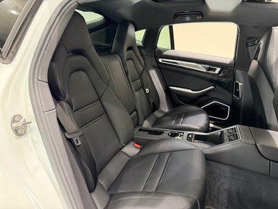 2020 Porsche PANAMERA thumbnail 25