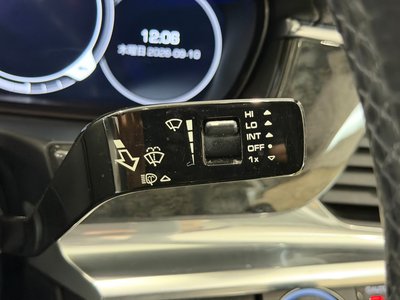 2020 Porsche PANAMERA thumbnail 28