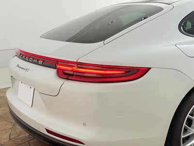 2020 Porsche PANAMERA thumbnail 57