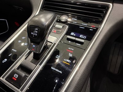 2020 Porsche PANAMERA thumbnail 31