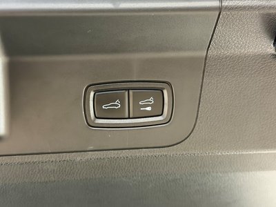 2020 Porsche PANAMERA thumbnail 39