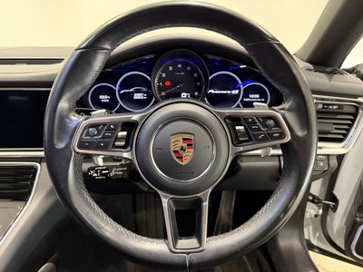 2020 Porsche PANAMERA thumbnail 29