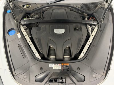 2020 Porsche PANAMERA thumbnail 38